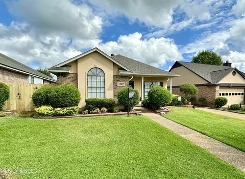 102 Catalina Cv, Clinton, MS 39056