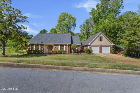 Exterior - 1001 Preston Dr, Brandon, MS 39047 photo 6 of 21