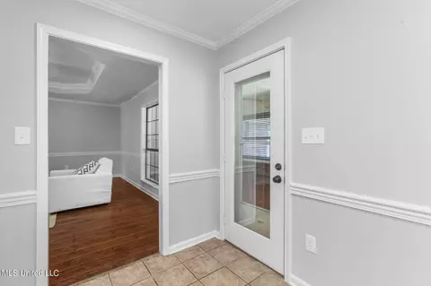 Entry Way - 1001 Preston Dr, Brandon, MS 39047 photo 7 of 7