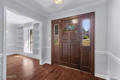Entry Way - 1001 Preston Dr, Brandon, MS 39047 photo 1 of 7