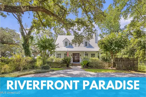 10330 Shorecrest Rd, Biloxi, MS 39532