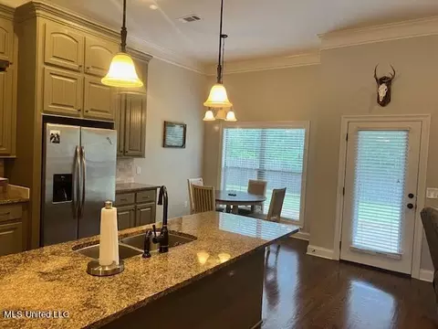 617 Tucker Xing, Brandon, MS 39042 photo 9