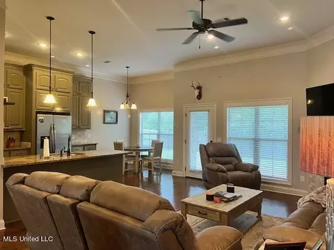 617 Tucker Xing, Brandon, MS 39042 photo 4