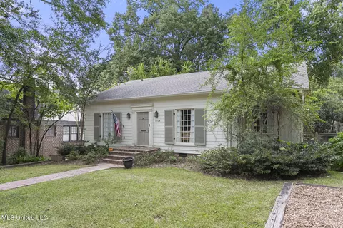 1024 Pinehurst St, Jackson, MS 39202