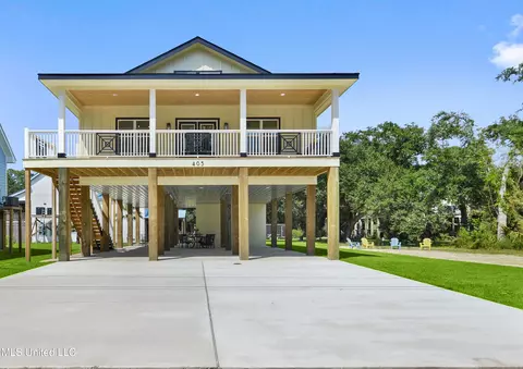 405 Thomas St, Bay Saint Louis, MS 39520