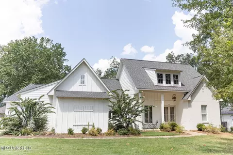 121 Lake Ridge Dr, Madison, MS 39110