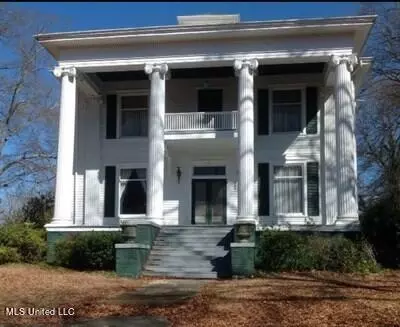414 Summit St, Winona, MS 38967 photo 1