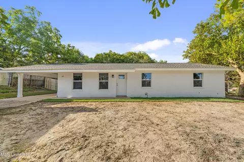 105 Beeson St, Gulfport, MS 39503