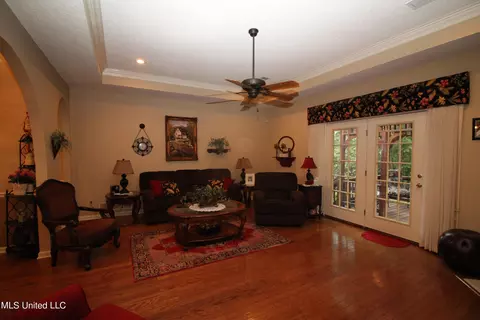 3686 Shelby Cv, Hernando, MS 38632 photo 6