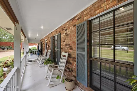 11 Rob Ln, Jackson, MS 39212 photo 5