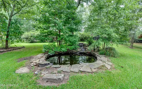 Exterior - 798 E Fourth Ave, Morton, MS 39117 photo 5 of 15