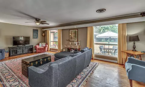 Living - 798 E Fourth Ave, Morton, MS 39117 photo 3 of 3