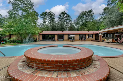 Exterior - 798 E Fourth Ave, Morton, MS 39117 photo 11 of 15
