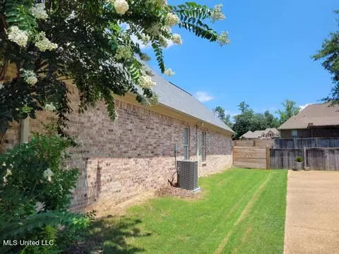 116 W Legacy Dr, Brandon, MS 39042 photo 32