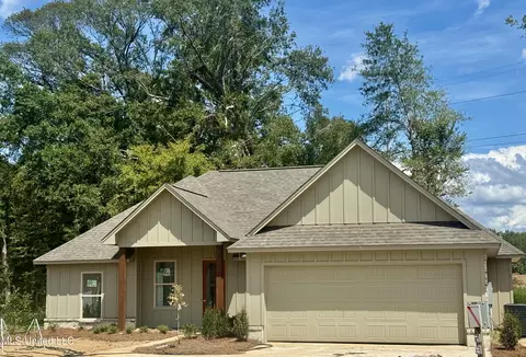 421 Butternut Dr, Canton, MS 39046