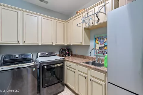 4733 W Robinson Loop, Olive Branch, MS 38654 photo 17