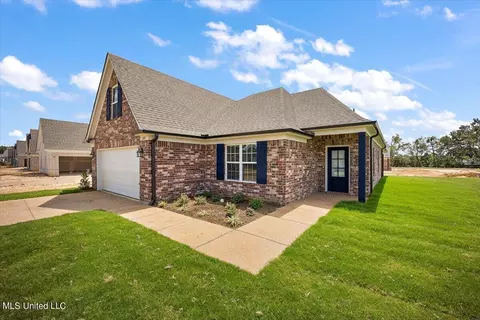 2107 Keegan Dr, Southaven, MS 38672