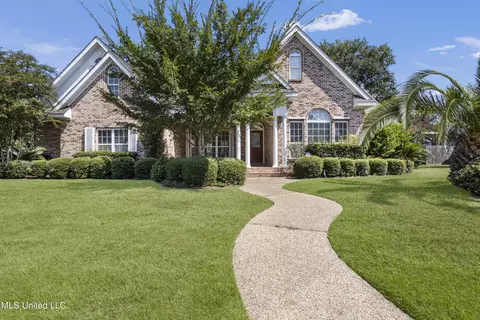 2529 Faulkner Ct, Ocean Springs, MS 39564