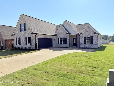 6111 Daffodil Ln, Walls, MS 38680