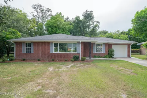 701 Lewis Ave, Gulfport, MS 39501