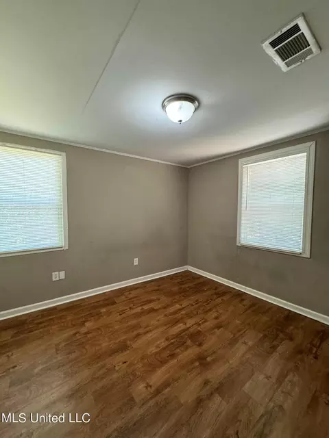 556 Robinhood Rd, Jackson, MS 39206 photo 11