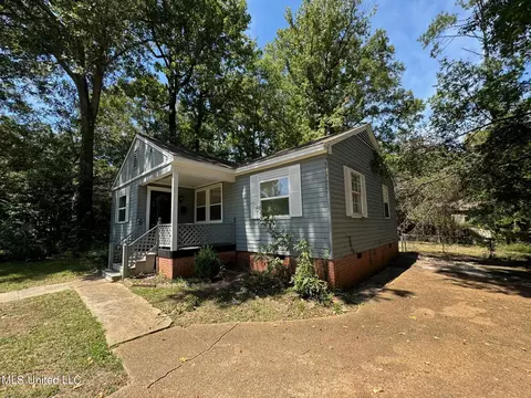 556 Robinhood Rd, Jackson, MS 39206 photo 2