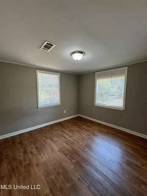 556 Robinhood Rd, Jackson, MS 39206 photo 9