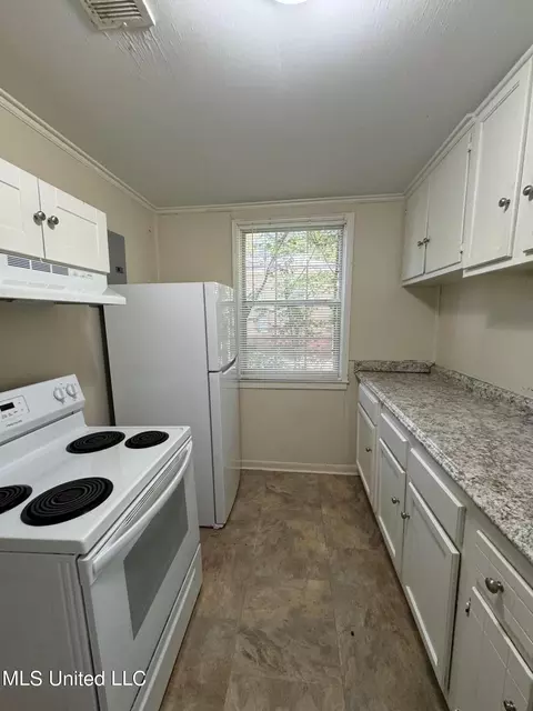 556 Robinhood Rd, Jackson, MS 39206 photo 6