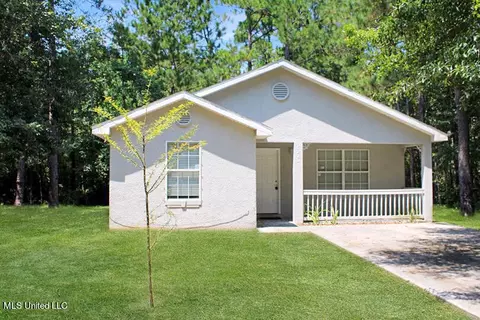 6210 W Benton St, Bay Saint Louis, MS 39520