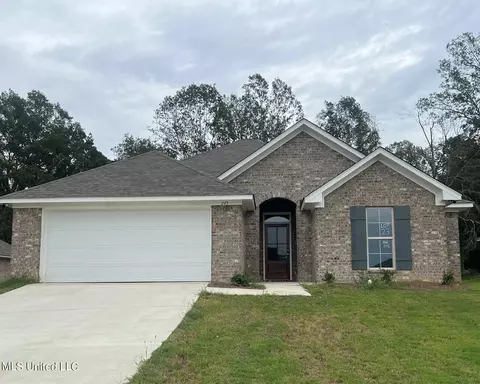 245 Hemingway Cir, Canton, MS 39046