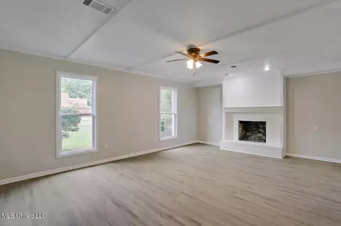 Living - 1724 Plantation Blvd, Jackson, MS 39211 photo 1 of 5