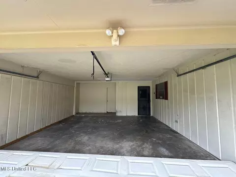 Other - 2064 Monaco St, Jackson, MS 39204 photo 2 of 4