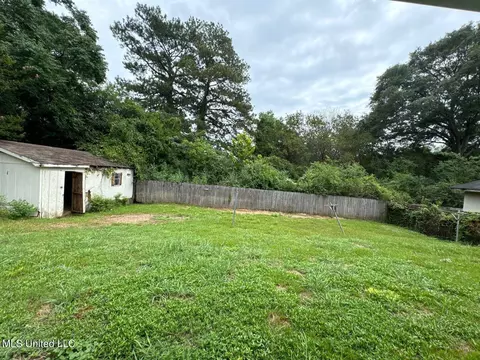 Exterior - 2064 Monaco St, Jackson, MS 39204 photo 3 of 3
