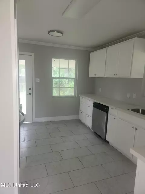2880 Oak Forest Dr, Jackson, MS 39212 photo 9