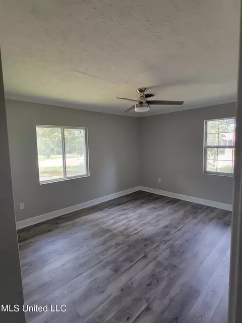 2880 Oak Forest Dr, Jackson, MS 39212 photo 4