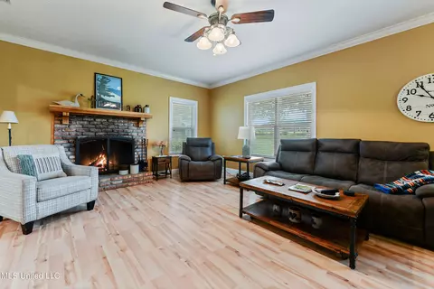 Living - 136 Brannon Rd, Lucedale, MS 39452 photo 1 of 1