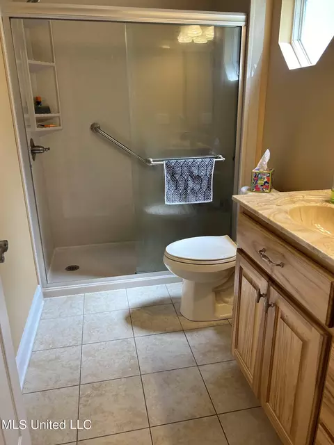 Bath - 136 Brannon Rd, Lucedale, MS 39452 photo 1 of 2