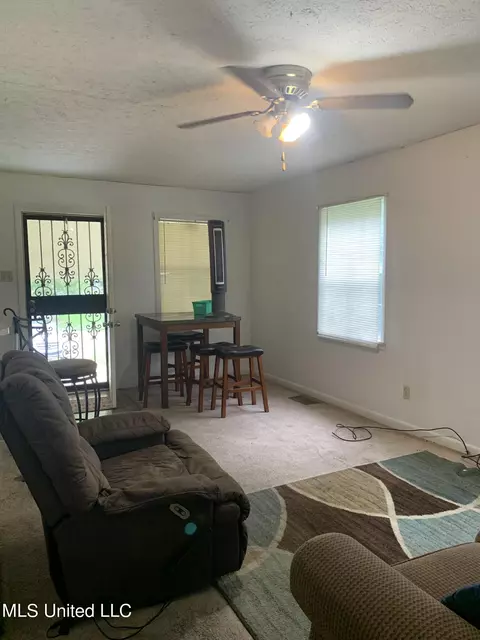 3833 Warner Ave, Jackson, MS 39213 photo 2