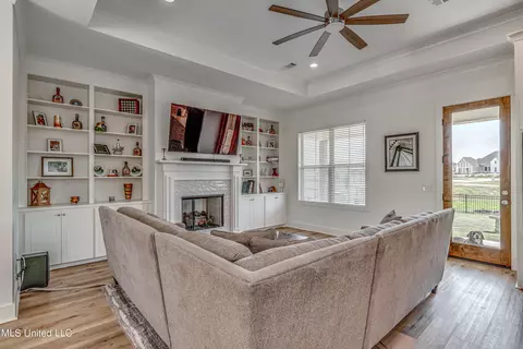 Living - 201 Baleigh Dr, Canton, MS 39046 photo 1 of 5