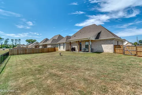 Exterior - 201 Baleigh Dr, Canton, MS 39046 photo 9 of 13
