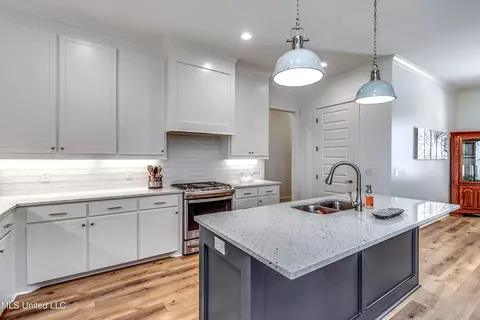 Kitchen - 201 Baleigh Dr, Canton, MS 39046 photo 2 of 6