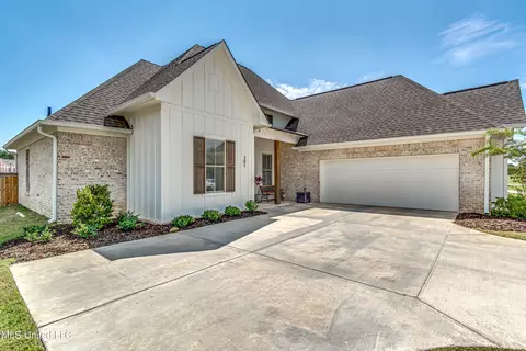 Exterior - 201 Baleigh Dr, Canton, MS 39046 photo 3 of 13