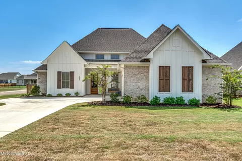 201 Baleigh Dr, Canton, MS 39046