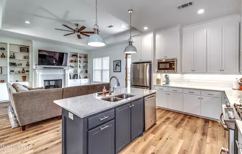 Kitchen - 201 Baleigh Dr, Canton, MS 39046 photo 4 of 6
