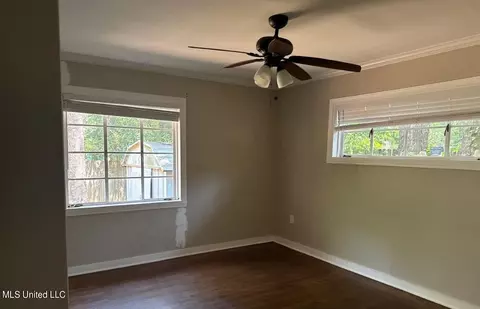 1002 Parkwood Pl, Jackson, MS 39206 photo 9