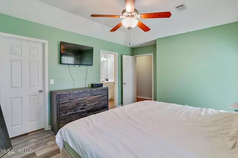 Bedroom - 156 Cedar Spring Cir, Pearl, MS 39208 photo 2 of 3