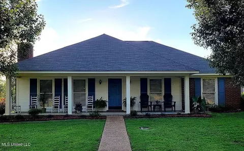 401 Hawthorne Dr, Madison, MS 39110
