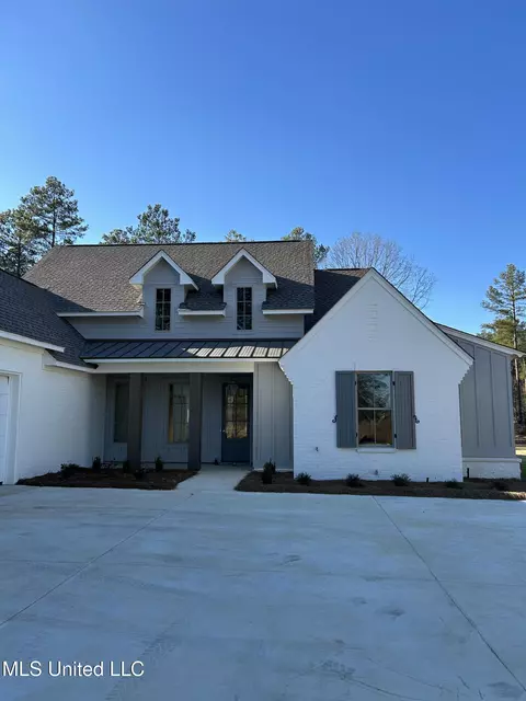 203 Westlake Cir, Madison, MS 39110