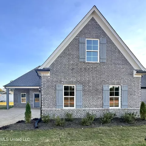 6069 Daffodil Ln, Walls, MS 38680
