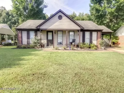 10435 S Kristen Dr, Olive Branch, MS 38654